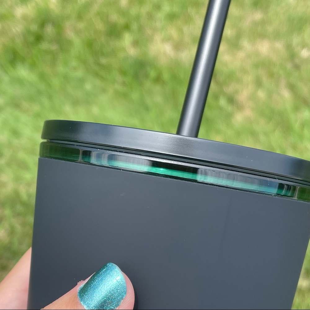NEW Starbucks Black Matte Grande Tumbler Cold Cup - Picture 4 of 8